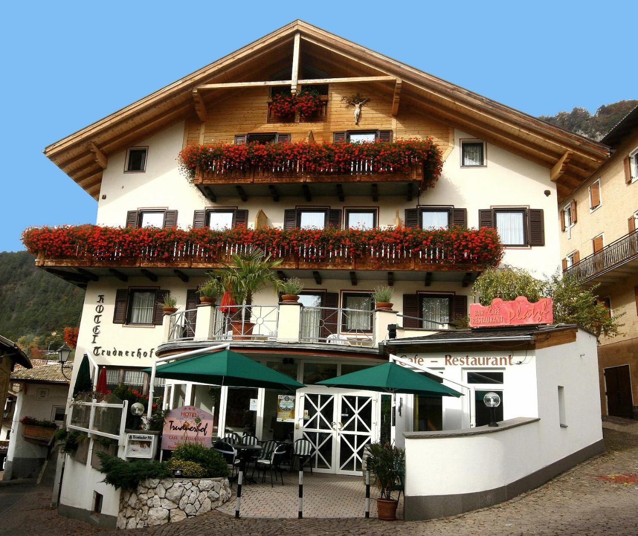 Hotel Trudnerhof Im Naturpark Trudnerhorn トローデナ エクステリア 写真